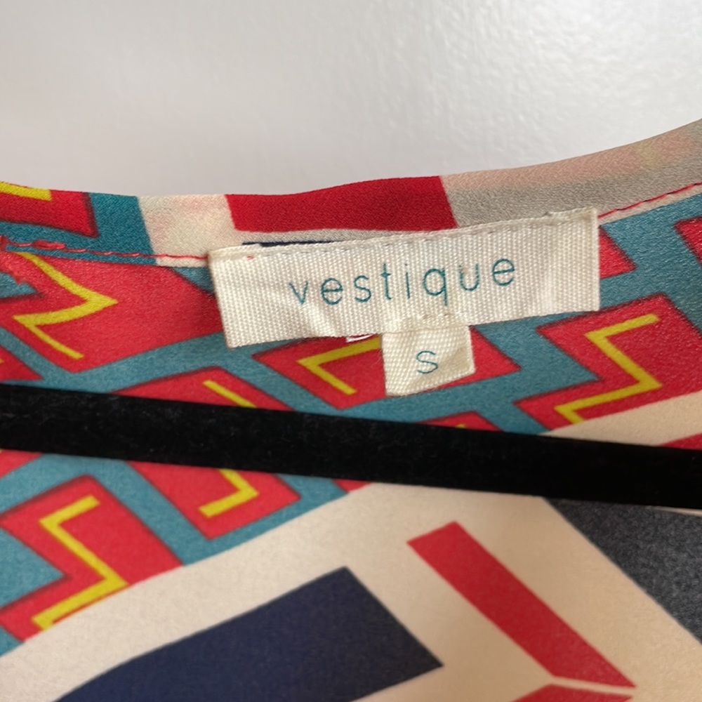 Patterned Open Back Tank - Picture 5 of 5